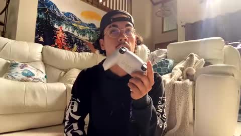 Snapshot of vinsmoke_sanji2020 chatting on 25, 12, 2024 Sanji online show from 25, 12, 2024