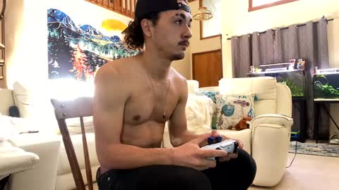 Snapshot of vinsmoke_sanji2020 chatting on 4, 1, 2025 Sanji online show from 4, 1, 2025