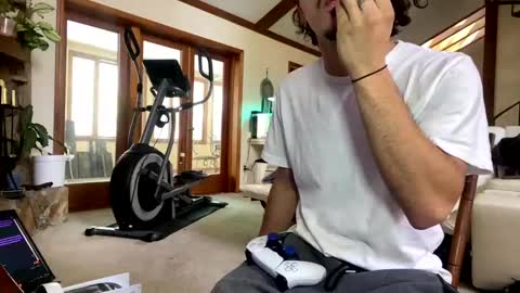 Snapshot of vinsmoke_sanji2020 chatting on 6, 3, 2025 Sanji online show from 6, 3, 2025