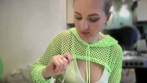 Funny  girl online show from 16, 2, 2025