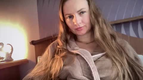 Snapshot of viola_1 chatting on 15, 12, 2025 Funny girl online show from 15, 12, 2025