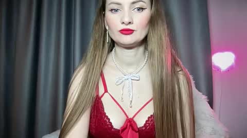 Snapshot of viola_1 chatting on 21, 12, 2025 Funny girl online show from 21, 12, 2025