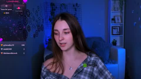 Snapshot of viola_bah chatting on 15, 3, 2026 Vi online show from 15, 3, 2026