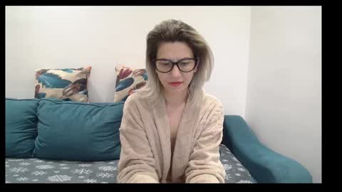Snapshot of violafoxy chatting on 10, 2, 2025 viola online show from 10, 2, 2025
