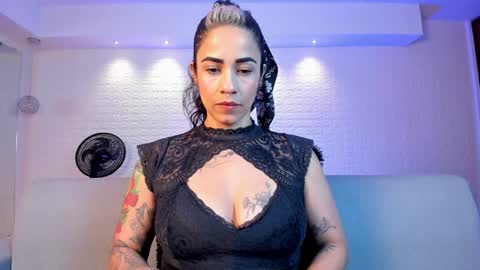 Snapshot of violeet_scott chatting on 6, 2, 2025 Violett Everyday From 0530 to 1430 Col Time online show from 6, 2, 2025