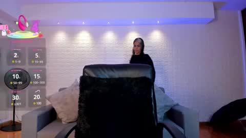 Snapshot of violeet_scott chatting on 19, 2, 2025 Violett Everyday From 0530 to 1430 Col Time online show from 19, 2, 2025