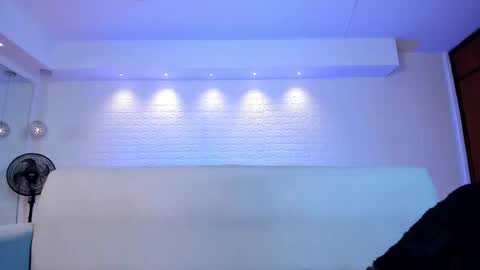 Snapshot of violeet_scott chatting on 21, 2, 2025 Violett Everyday From 0530 to 1430 Col Time online show from 21, 2, 2025