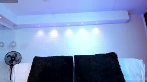 Snapshot of violeet_scott chatting on 23, 9, 2025 Violett Everyday From 0530 to 1430 Col Time online show from 23, 9, 2025