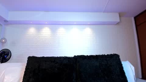 Snapshot of violeet_scott chatting on 27, 9, 2025 Violett Everyday From 0530 to 1430 Col Time online show from 27, 9, 2025