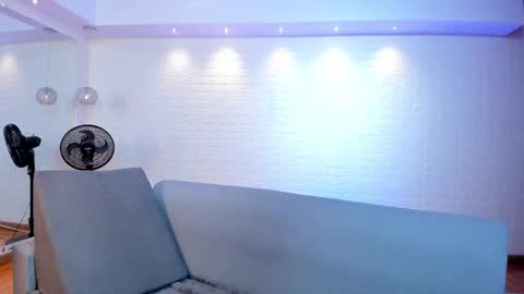 Snapshot of violeet_scott chatting on 7, 10, 2025 Violett Everyday From 0530 to 1430 Col Time online show from 7, 10, 2025