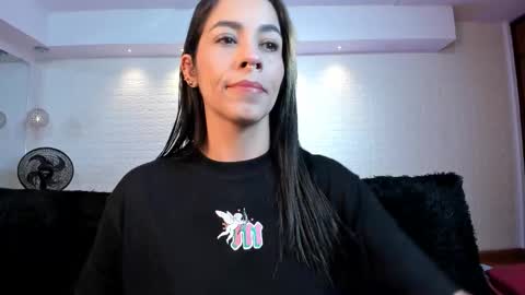 Snapshot of violeet_scott chatting on 20, 11, 2025 Violett Everyday From 0530 to 1430 Col Time online show from 20, 11, 2025