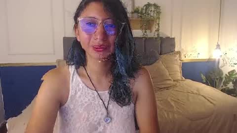 V I O L E T  online show from 7, 4, 2026