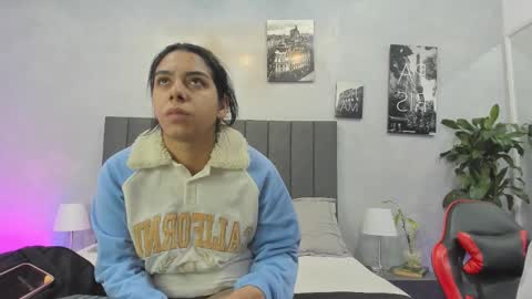 Violet and Myers online show from 30, 9, 2025