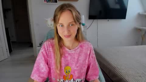 Violet online show from 11, 9, 2025