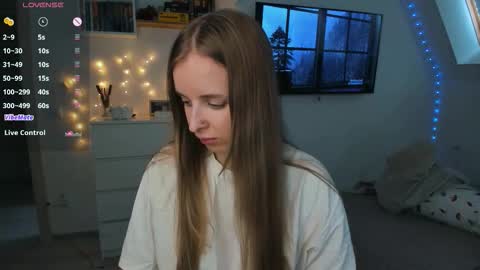 Violet online show from 16, 3, 2026