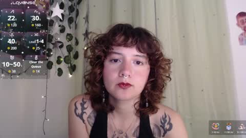 Snapshot of violet_bluee chatting on 28, 5, 2026 Violet online show from 28, 5, 2026