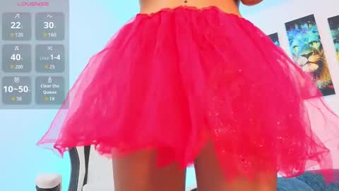 Snapshot of violet_jhonson chatting on 7, 10, 2025 violet_jhonson online show from 7, 10, 2025