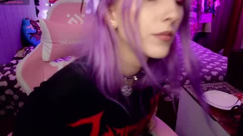 Snapshot of violet_noir_ chatting on 28, 1, 2025 Deya online show from 28, 1, 2025