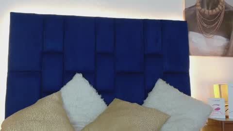 Snapshot of violet_queen2 chatting on 15, 5, 2026 Mary online show from 15, 5, 2026