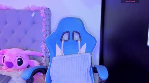 Snapshot of violet_rost chatting on 22, 9, 2025  Violet  online show from 22, 9, 2025