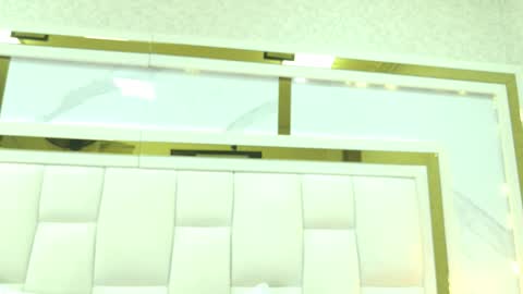 violet_sm online show from 6, 11, 2025