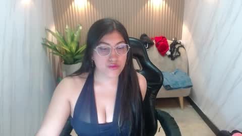 Violet online show from 22, 5, 2026