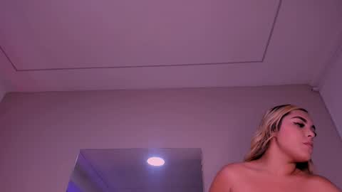 Violeta  online show from 28, 11, 2025