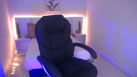 Violeta leon online show from 19, 12, 2024