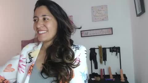 Snapshot of violeta_scott_ chatting on 16, 6, 2026 violeta_scott_ online show from 16, 6, 2026