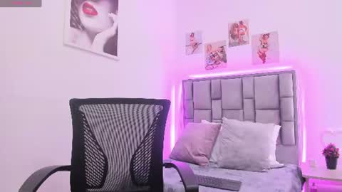 Snapshot of violeta_velvet_ chatting on 26, 6, 2026 online show from 26, 6, 2026