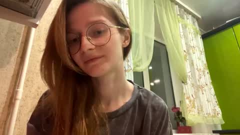 Snapshot of violetaendries chatting on 21, 2, 2026 Alice online show from 21, 2, 2026