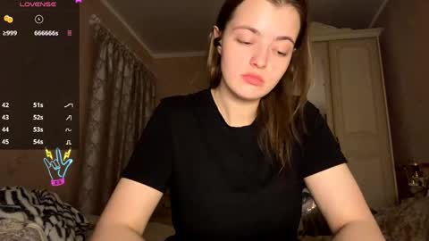 Snapshot of violetamelia chatting on 14, 5, 2026 Eva online show from 14, 5, 2026