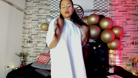 Snapshot of violetaqueen_ chatting on 14, 12, 2024 Violeta online show from 14, 12, 2024