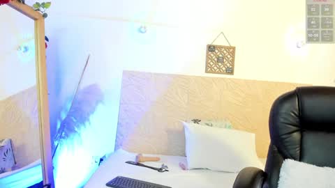 Snapshot of violetaqueen_ chatting on 7, 2, 2025 Violeta online show from 7, 2, 2025