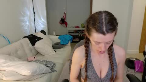 Snapshot of violetfoxy chatting on 28, 5, 2026 VioletFoxy online show from 28, 5, 2026