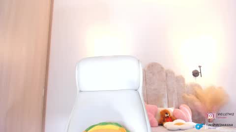 violeth___ online show from 16, 1, 2025