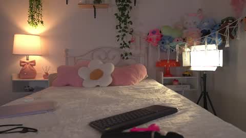 violeth___ online show from 15, 7, 2026