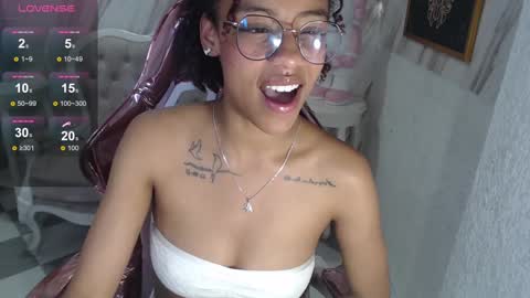 violeth_b online show from 9, 1, 2025