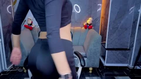 violeth_b online show from 20, 4, 2026