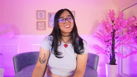 violetjonesx online show from 20, 5, 2026