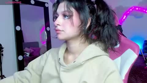   online show from 23, 10, 2025