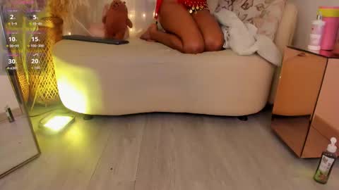 violett23_ online show from 22, 10, 2025