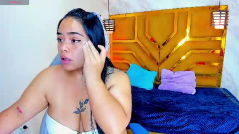 Snapshot of violett_cinnamon chatting on 14, 7, 2026 Violeta online show from 14, 7, 2026