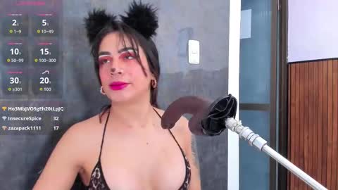 Snapshot of violett_collins_ chatting on 19, 10, 2025 Violett online show from 19, 10, 2025