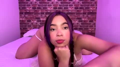 Snapshot of violett_moonx chatting on 9, 6, 2026 violett_moonx online show from 9, 6, 2026