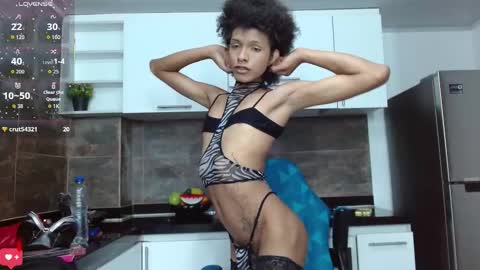 V I O L E T T E  online show from 7, 1, 2026