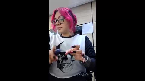 Snapshot of violett_sykes chatting on 9, 6, 2026 violett_sykes online show from 9, 6, 2026