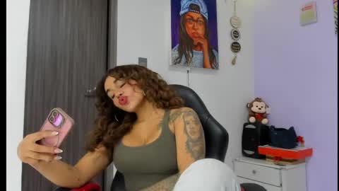 Snapshot of violettaa__ chatting on 10, 4, 2026 Violetta online show from 10, 4, 2026