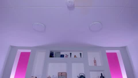 ViolettaBaker online show from 9, 1, 2025