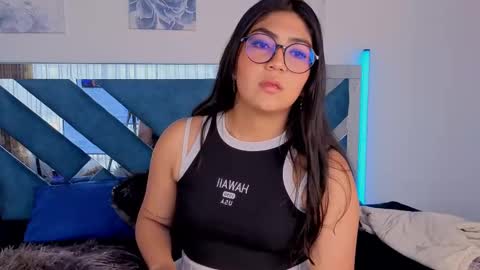 Snapshot of violettabloom_ chatting on 16, 9, 2025 violettabloom_ online show from 16, 9, 2025